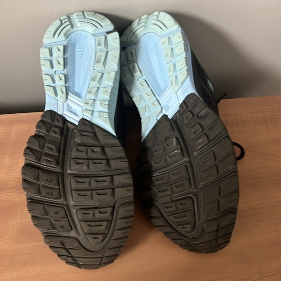 ASICS GT-1000 - Picture 3 of 4